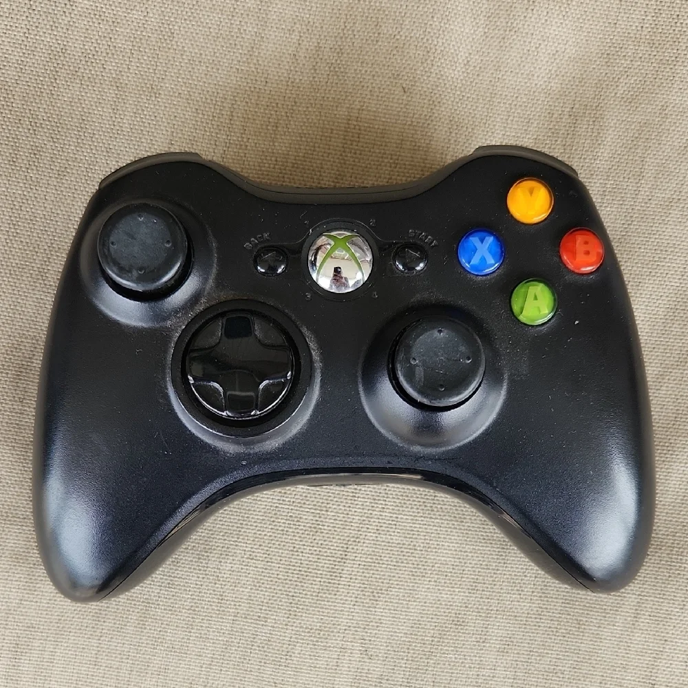 Black Wireless Controller